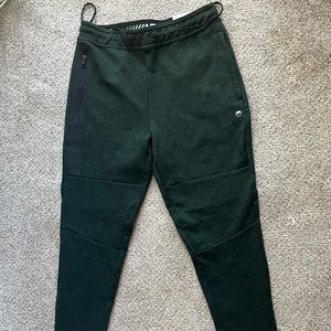 Dark green American Eagle joggers